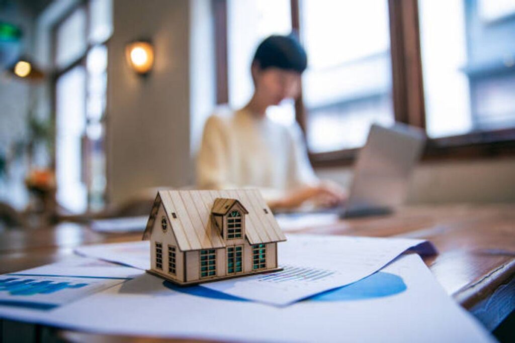 Tips on how to Negotiate When Buying Or Promoting a House