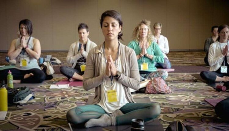 yoga clothing manufacturer