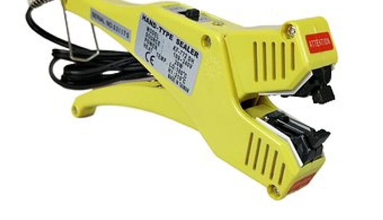 Bag sealing machine