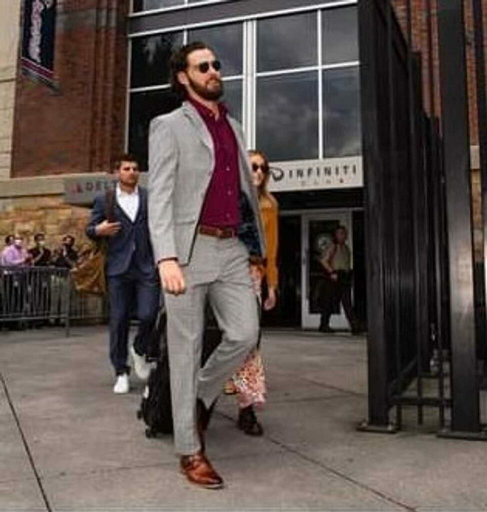 State and Liberty Suits Review: Wear It with Your Style