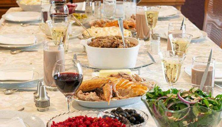 How to Set the Perfect Thanksgiving Table