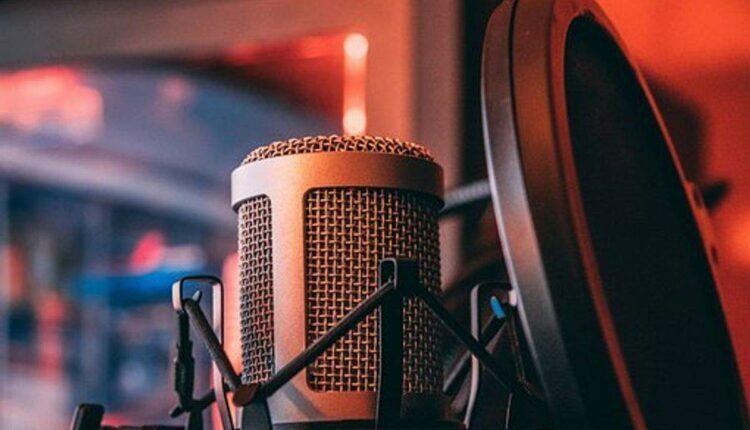 narrator voices