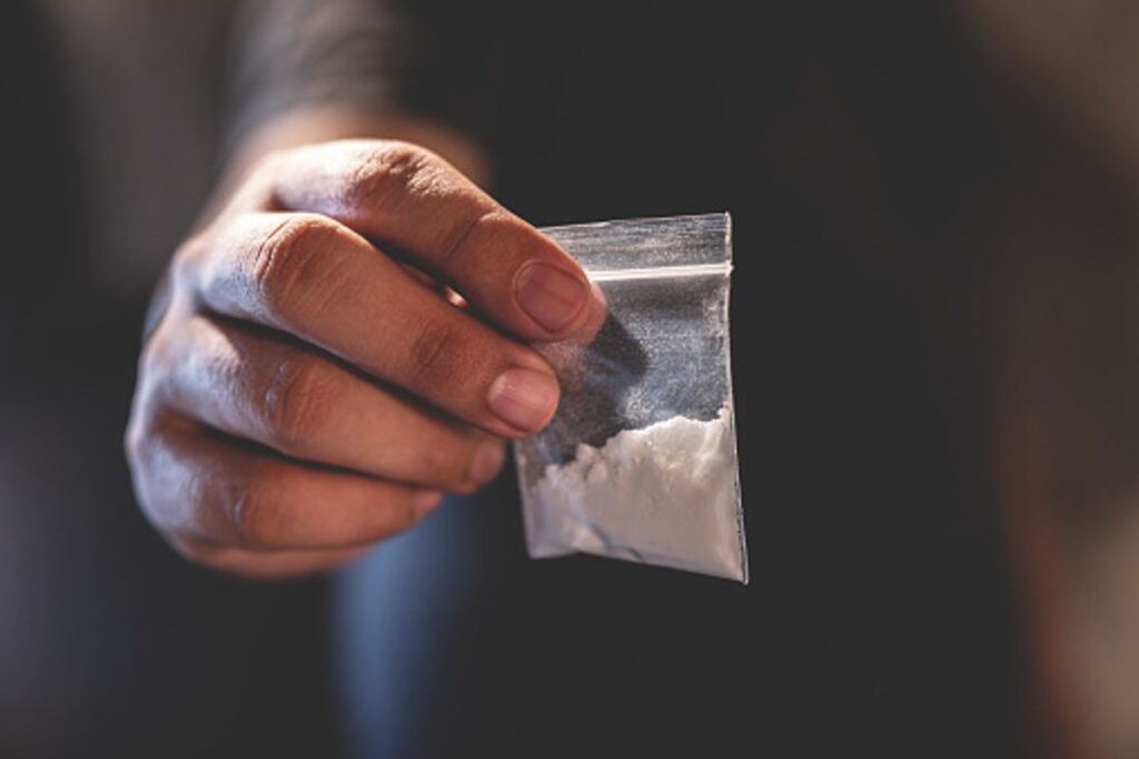 7 Signs You Might Have an Being addicted to Cocaine