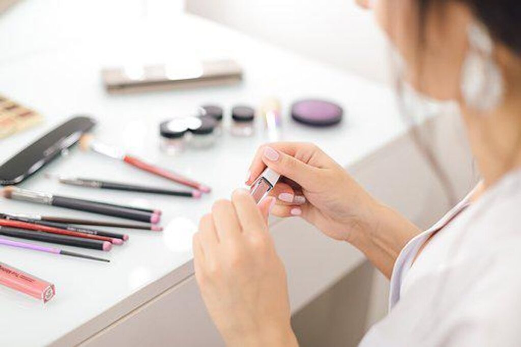 Sio Patches Reviews – Lift Your Brows With the Sio Brow Lift, Sio FaceLift, Sio Cryo System, and Sio Skin