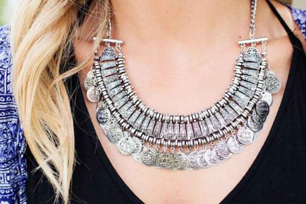 Clear Silver Necklaces