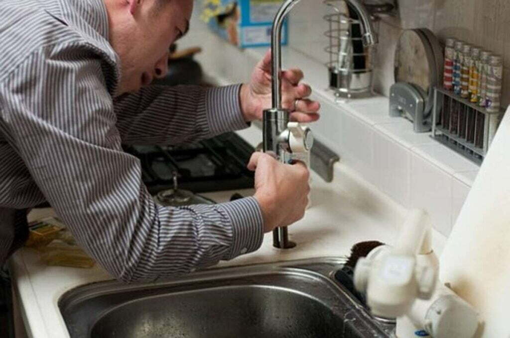 Uncomplicated Ways To Find A Plumbing Consultant Today