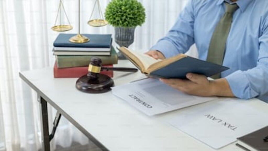 Top 10 litigation lawyers in Charlotte