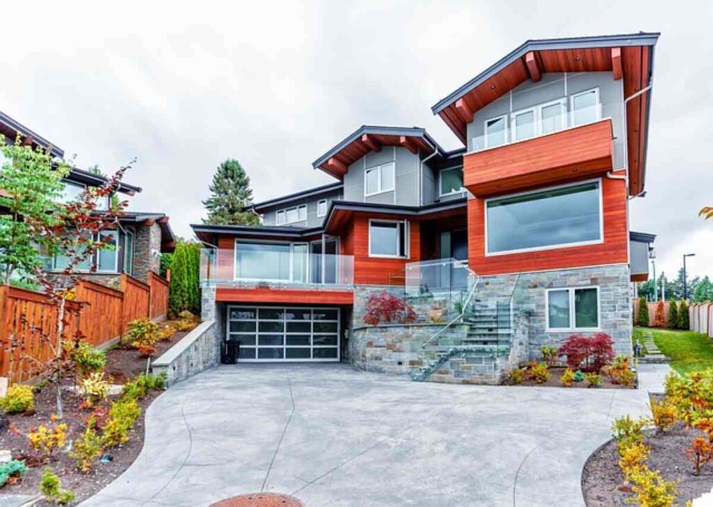 How Much Should I Budget For a New Garage Door?