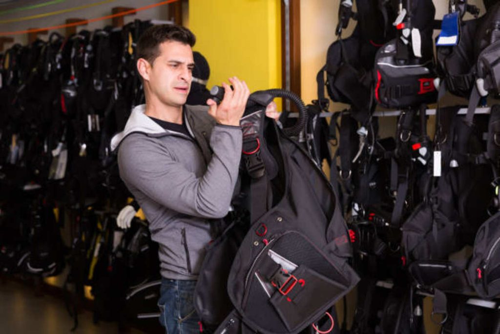 How to Choose the Best Disc Golf Backpacks