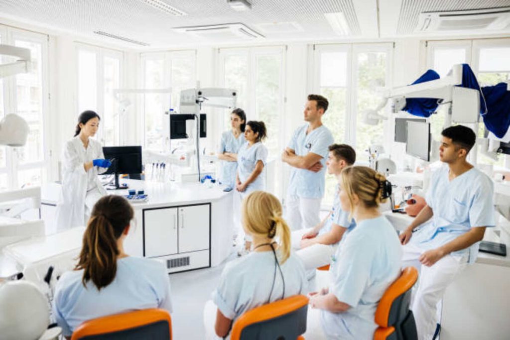Dental Care for New York Residents in 2024: Expert Tips & Advice