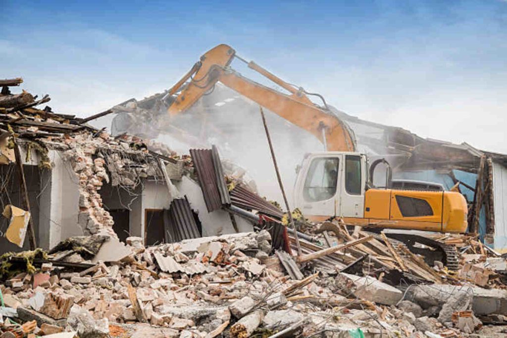 Demolition Construction Requires Expert Skills and Equipment